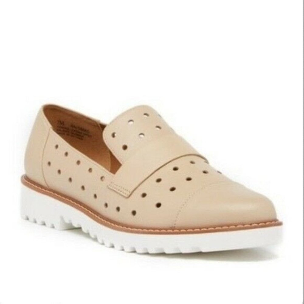 Women's 14th & Union Odessa Perforated Leather Loafer in Nude Size 7